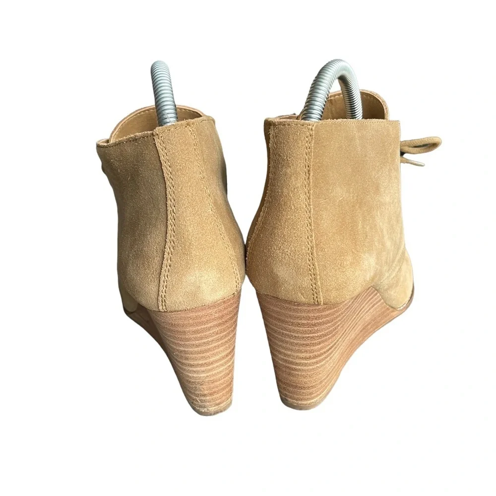 Lucky Brand Tan Leather Upper Bootie Size: 9.5‎